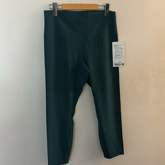 NWT LULULEMON ALIGN HR CROP 23’’ - Picture 8 of 13